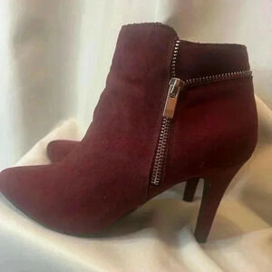 ROUGE Burgundy Ankle Boots Size 8.5M